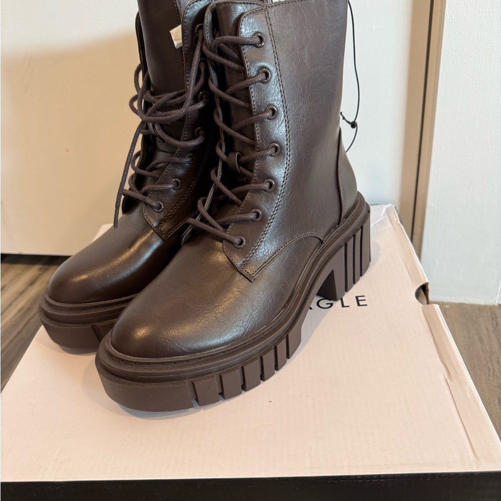 Brand New in box, American Eagle Chunky Lug Lace up Boots in Chocolate, size 6W